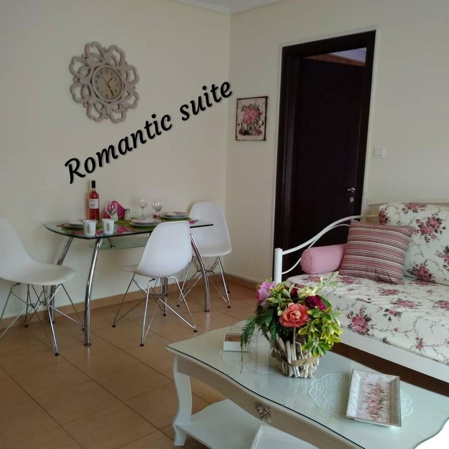 Iris Deluxe Suites 1 Kavala Chambre photo